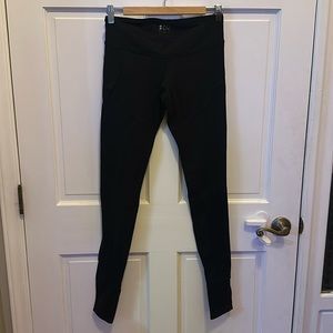 Black leggings with foot grips